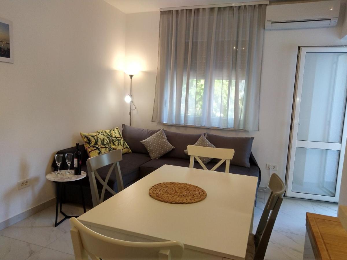 Deluxe Apartment Joia With Balcony On The Beach Bacvice, Free Parking, Old Town, Near Ferry Port Split Ngoại thất bức ảnh
